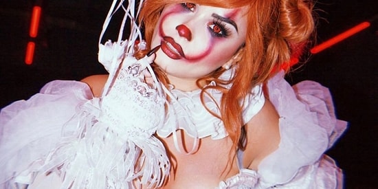 Cadılar Bayramı Kostümü İçindeki Ünlünün Kim Olduğunu Bulabilecek misin?