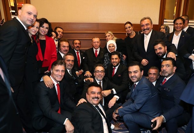 4. Cumhurbaşkanı Recep Tayyip Erdoğan'ın 29 Ekim Cumhuriyet Bayramı davetine birçok ünlü katıldı.
