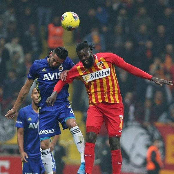 İstikbal Mobilya Kayserispor 7 puana yükselirken, Fenerbahçe ise 17 puanda kaldı.
