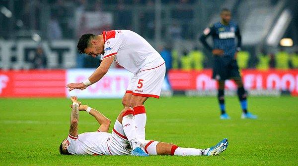Fortuna Düsseldorf'un sahasında Köln'ü 2-0 yendiği karşılaşmada milli oyuncumuz Kaan Ayhan 90 dakika sahada kaldı ve takımının attığı 2. golde 60 metrelik inanılmaz bir pasla asiste imza attı.