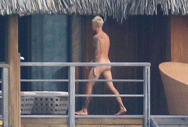 2. Bora Bora adasında sevgilisiyle romantik tatil yaparken yakalanan Justin Bieber