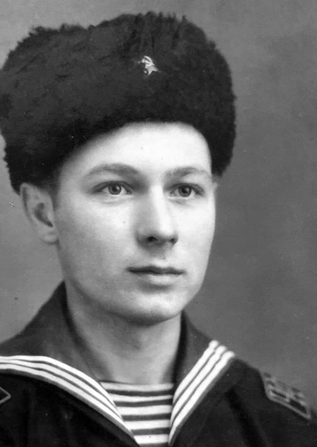 13. “En sevdiğim pop şarkıcısı John Newman'a çok benzeyen dedem.”