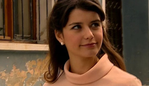 Sen Yasemin olan Beren Saat'sin!