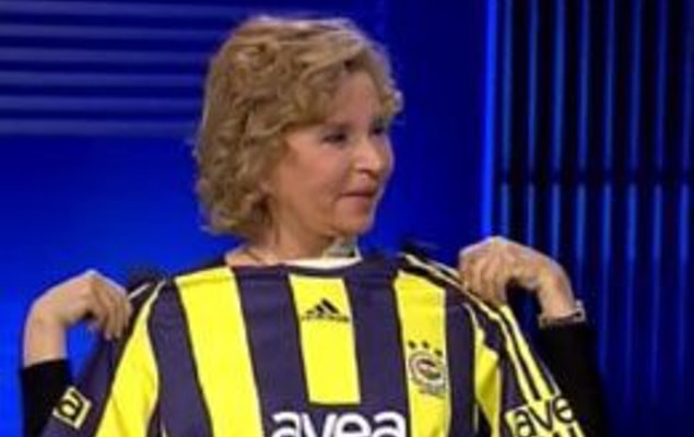 Şike davası sebebiyle Aziz Yıldırım'ı hedef aldığı yazısını, Fetullah Gülen ile ilgili düşünceleriyle bitirmişti.