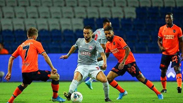 Gruptaki tek yenilgisini 4-0 ile aldığı Roma karşısında alacağı galibiyet, son maçlar öncesine Başakşehir'e turu garantileyecek.