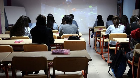 Din Kültürü Öğretmenine 'Misyonerlik' Soruşturması Açıldı