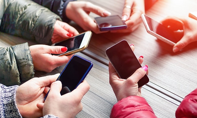 Dünya çapında akıllı telefon satışı yapan diğer markalar ise toplamda 103 milyon satış gerçekleştirdi.