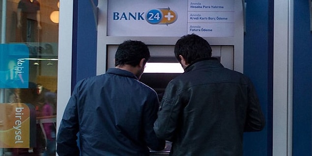 Buna göre, e-haciz işlemi, sadece borçlu için değil, o kişinin yakını veya iş ortakları için de ilk defa uygulandı.