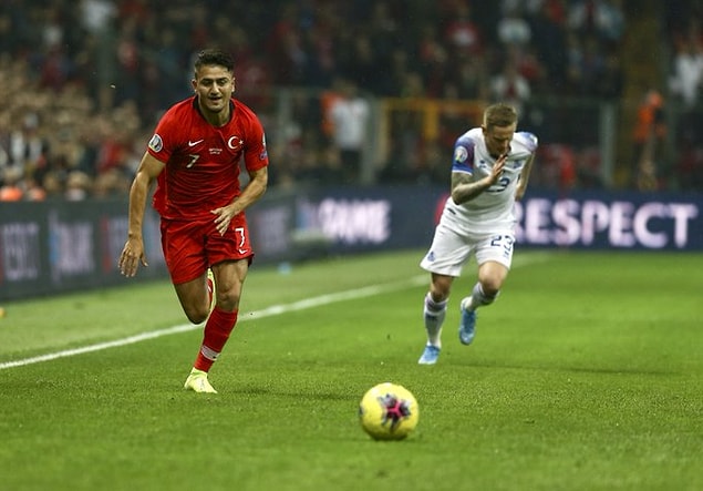 İlk 45 dakikada iki takım da rakip kaleye isabetli şut çekemedi ve ilk yarı 0-0 tamamlandı.