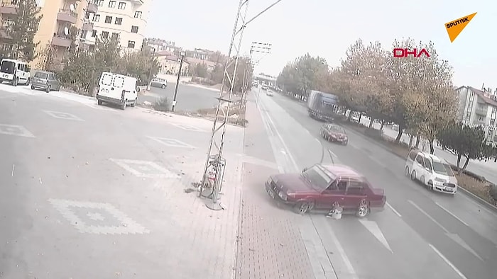 Yola Çıkan Köpeğe Çarpmamak İçin Hayatının Hamlesini Yapan Şoför!