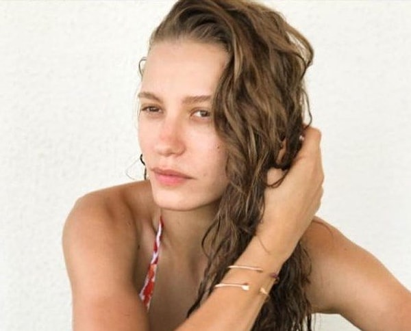 6. Серенай Сарыкая