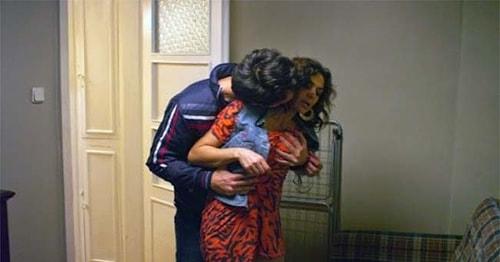 Yayınlandığı Dönemde Gündeme Bomba Gibi Düşmüş Türk Sinemasının Bol Cinsellik Soslu Sahneleri