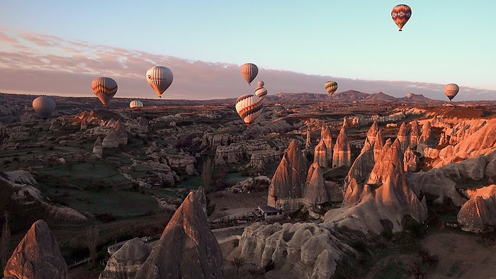 Dünyanın En İyi Drone Pilotlarından Olan Johnny Schaer'den Muhteşem Bir Kapadokya Videosu!