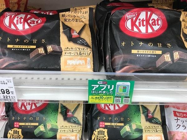 6. Japonya'daki Kit Kat'ların, ambalajları plastikten kağıda çevrilmeye başlandı.
