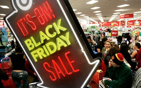 Yılın en büyük indirim dönemlerinden olan Black Friday, genelde kasım ayının son haftasında yapılıyor.