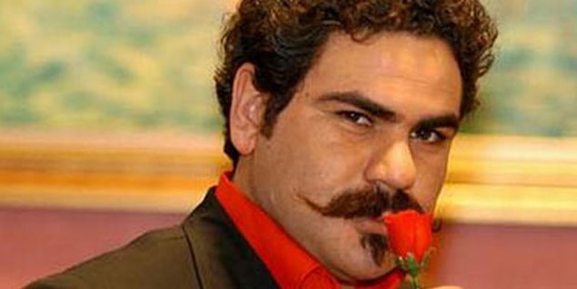 1. Ve gelelim son sorumuza. Güllü Erhan kimin yeğenidir?