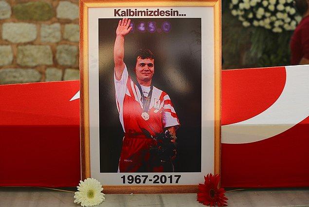 "Cep Herkülü", 18 Kasım 2017'de vefat etti.