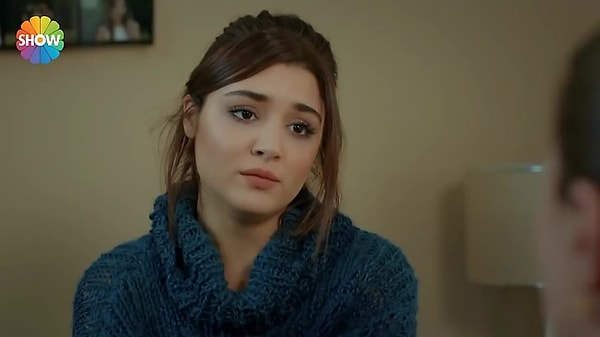 Это стало своеобразным стартом для карьеры Ханде. Эрчел начали звать на съемки в журналах, на кастинги в фильмах.