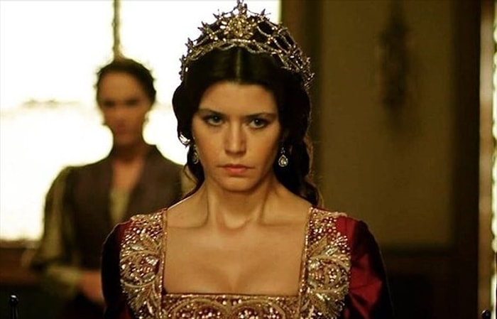 Факты из жизни известной турецкой актрисы Берен Саат