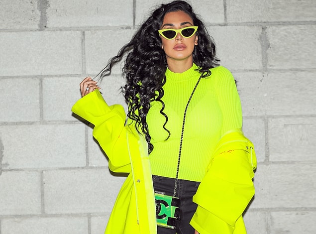 16. Neon.