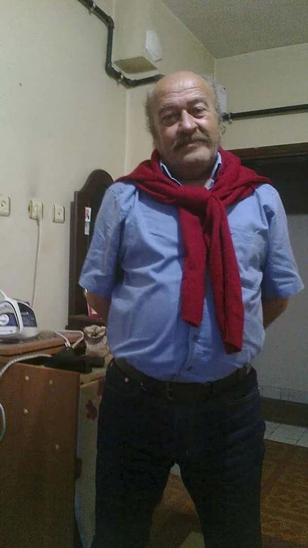 7. Отец Неслихан Атагюль, которого актриса уже проводила в последний путь.