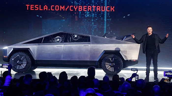 'Cam Skandalı' Satışları Engellemedi: Elon Musk, Cybertruck'ın 200 Bin Adet Sipariş Aldığını Açıkladı