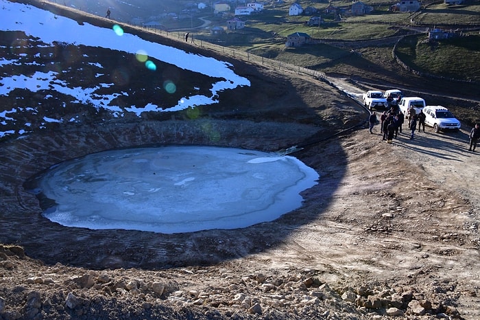 Jeomorfoloji Derneği Başkanı Turoğlu'ndan Dipsiz Göl Açıklaması: 'Suyu Doldurursanız Ancak Havuz Olur'