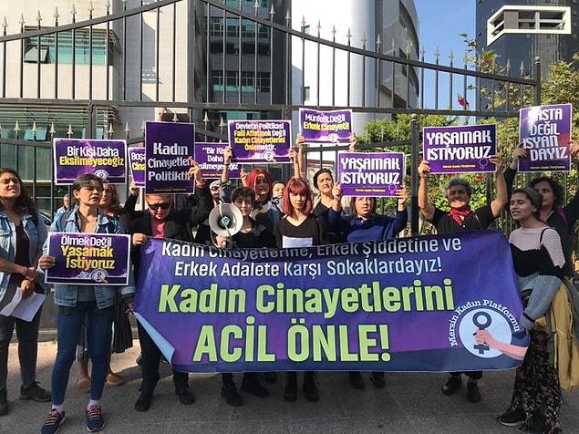 Bianet verilerine göre, 1 Ocak 2019 – 20 Kasım 2019 tarihleri arasındaki 324 günde 532 kadına şiddet gördü.