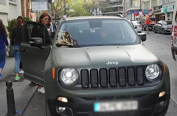 5. Пынар Алтуг и Ягмур Атаджан