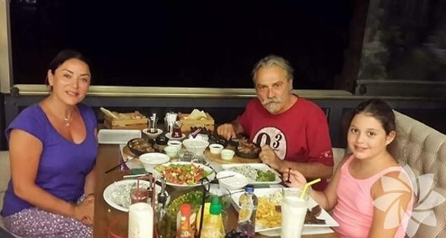 Şu ana gelecek olursak Haluk Bilginer ve Aşkın Nur Yengi'nin yeniden evlenip evlenmediğini kimse bilmiyor. Ancak şu bir gerçek ki, Haluk, Aşkın ve Nazlı olarak çok mutlu bir aile tablosunun içinde yaşıyorlar.