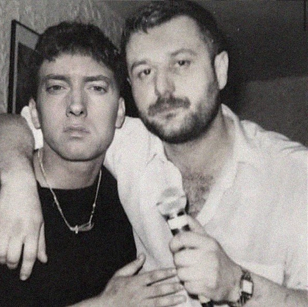 Arşivden Eminem ve Azer Bülbül.