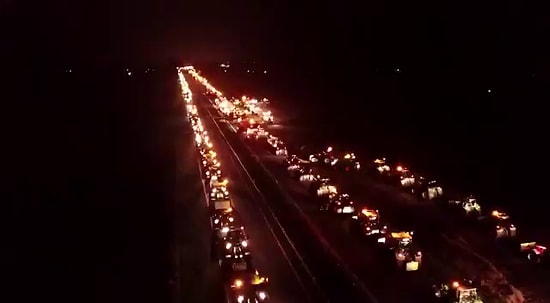 Almanya'da Binlerce Çiftçi Traktörleriyle Berlin'e Gelerek Tarım Politikalarını Protesto Etti!