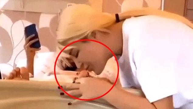 8. Selin Ciğerci'nin ameliyat olan kocasının ayak parmaklarını adeta Hacı Bekir lokumu gibi yemesi ise şu an en sıcak ayak gündemi