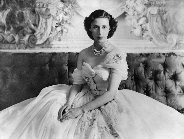 15. Margaret ve Anthony  11 Temmuz 1978'de boşandı. Prenses 1901'deki Edinburgh Prensesi Victoria'dan beri boşanan ilk yüksek kraliyet üyesiydi.