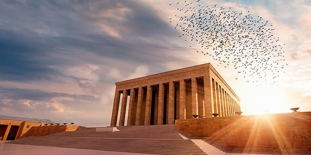 Anıtkabir bizim için manevi değeri paha biçilemez bir yapı...