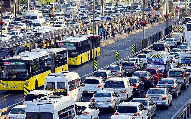 10. Devlet toplu taşıma araçlarını mı yenilemeli mi yoksa trafiği azaltacak çözümler mi bulmalı?