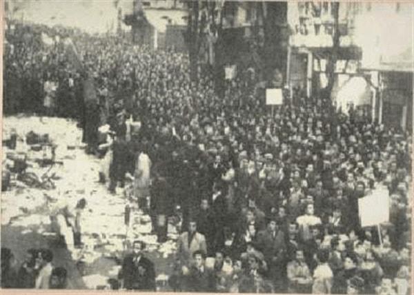 1945 - Tan Olayı gerçekleşti. İstanbul'da komünizm karşıtı gösteride, ABC ve Berrak kitabevleri, Tan gazetesi, Görüşler dergisiyle Yeni Dünya ve La Turquie Kemaliste gazeteleri tahrip edildi ve yağmalandı. Olaydan sonra Tan gazetesi yayın hayatına son verdi.