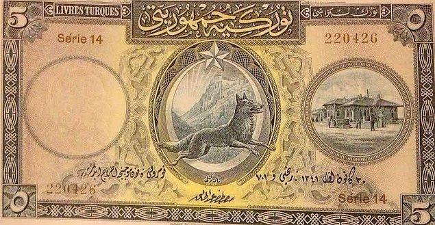 1927 - Cumhuriyet döneminin ilk kâğıt paraları tedavüle çıkarıldı. 1, 5, 10, 50, 100, 500 ve 1000 liralık olmak üzere 7 ayrı değerde çıkarılan banknotlar eski Türkçe ve Fransızca bastırıldı.