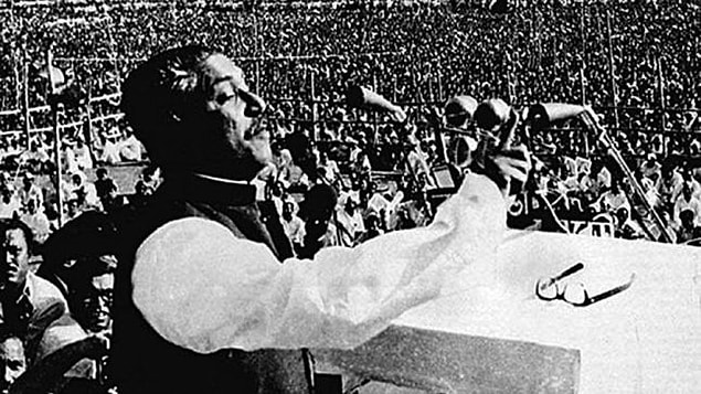 1971 - Hindistan, Pakistan'dan bağımsızlığını ilan eden Bangladeş Demokratik Cumhuriyeti'ni tanıdığını açıkladı. Pakistan Hindistan'la bütün diplomatik ilişkilerini kesti.