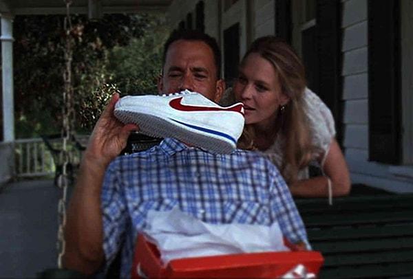 6. Run Forrest Run! Bu da unutulmaz film Forrest Gump ve onun meşhur ayakkabıları.