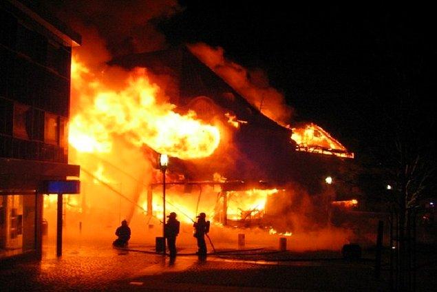4. Eğer yanan bir binada mahsur kaldıysanız: