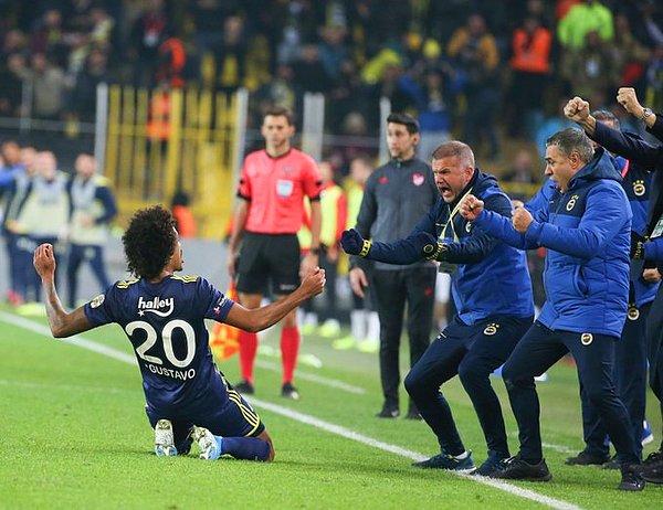 32. dakikada Luis Gustavo ceza sahasının dışından attığı golle Fenerbahçe'yi 2-1öne geçirdi. Golün asistini yapan Kruse, asist sayısını 5'e çıkardı.