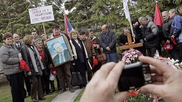 Miloşeviç'in cenazesinde konuşma yapmıştı.
