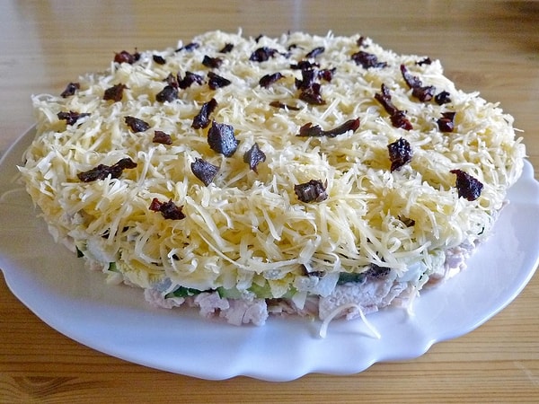 1. Салат "Каприз"