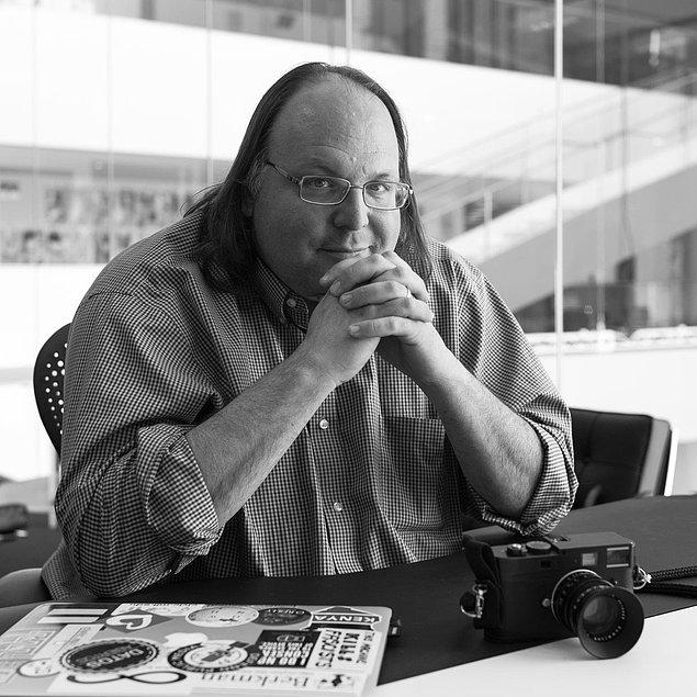 16. Pop-up reklamların yaratıcısı Ethan Zuckerman yaptığı şey yüzünden resmi olarak bütün dünyadan özür dilemiştir.