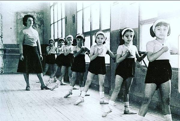 26. Bale dersi alan öğrenciler, İstanbul, 1948.