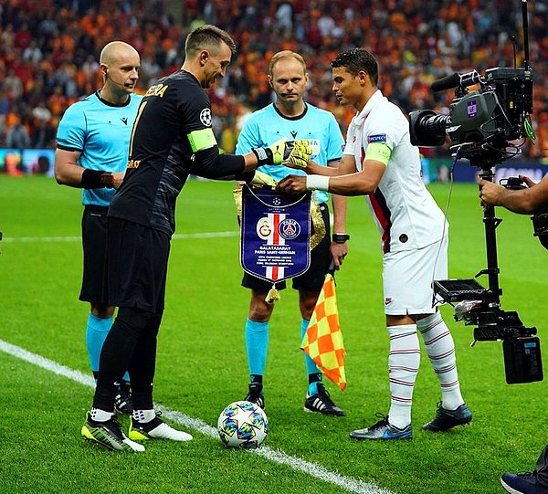 Şampiyonlar Ligi'nin 6. haftasında temsilcimiz Galatasaray, son maçında PSG'ye konuk oldu.