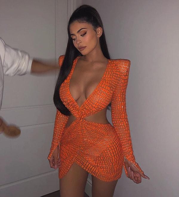 4. Kylie Jenner, bu yıl bu tür kıyafetleri çok fazla tercih etmedi.