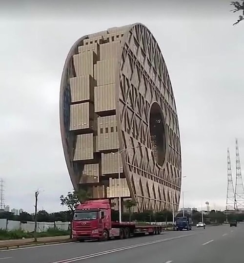 Baktığınızda "Ben Az Önce Ne Gördüm Ya?" Dedirten Ama Yine de Tekrar Bakacağınız Bi' Acayip 20 Fotoğraf