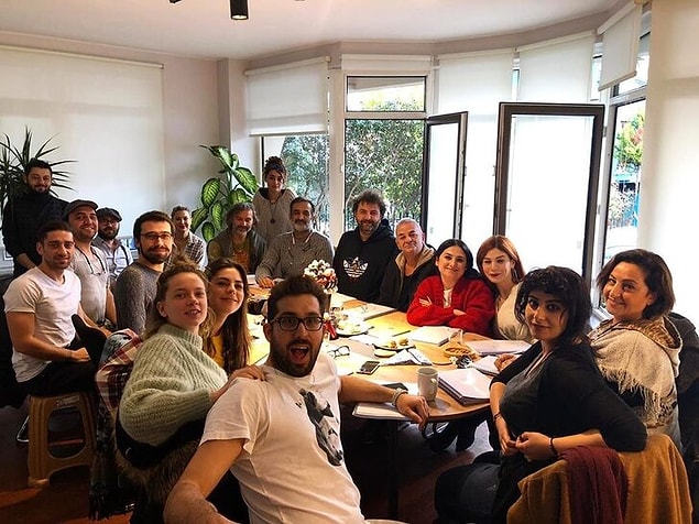 Ve her şeyden önemlisi, artık 2 saati geçen Türk dizileri arasından sıyrılarak sadece 60 dakikalık bölümler yayınlayacaklar.
